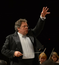 Mladen Tarbuk, Conductor, Composer - 見る 1 動画 の上 Operabase