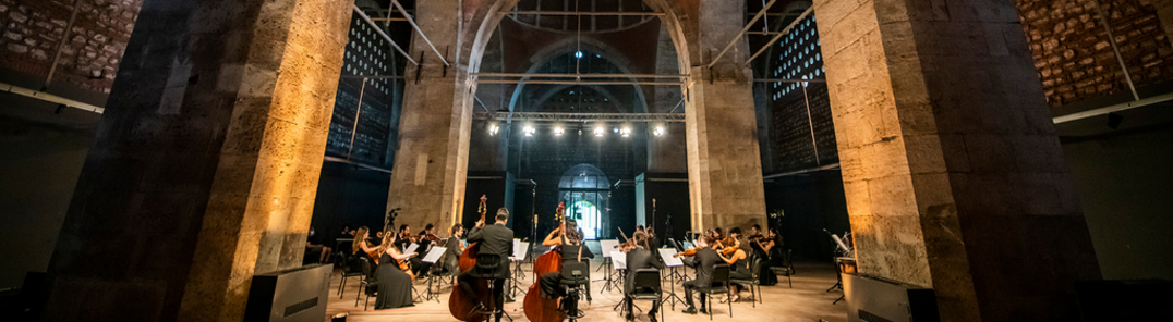Εμφάνιση όλων των φωτογραφιών του Festival Orkestrası & Cem Mansur