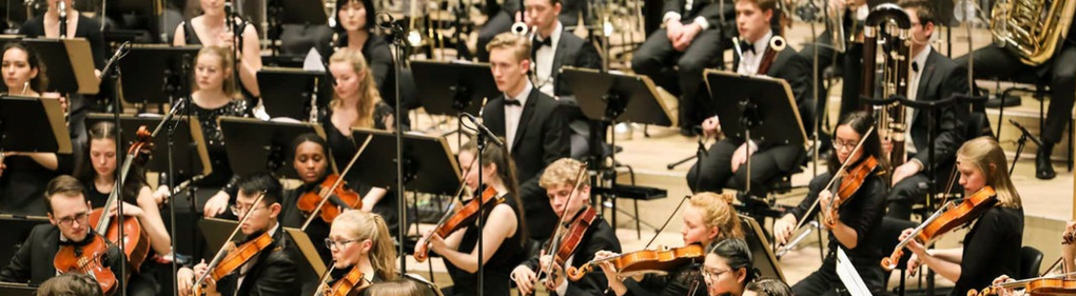 Показване на всички снимки на NDR Jugendsinfonieorchester spielt Ligetis "Poème Symphonique"