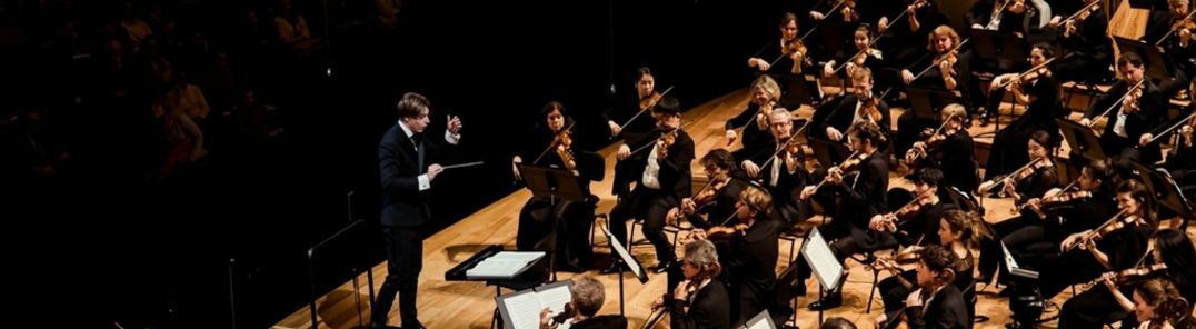 Taispeáin gach grianghraf de Orchestre De Paris | Klaus Mäkelä