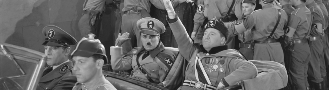 Rādīt visus lietotāja Charlie Chaplin: The Great Dictator fotoattēlus