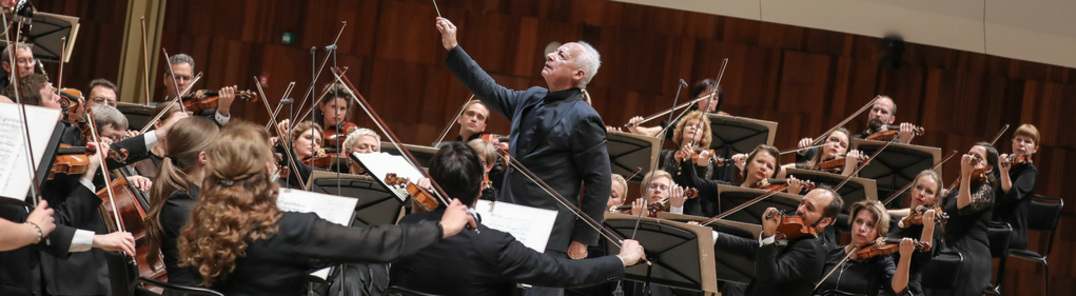 顯示NPR Conductor - Vladimir Spivakov的所有照片