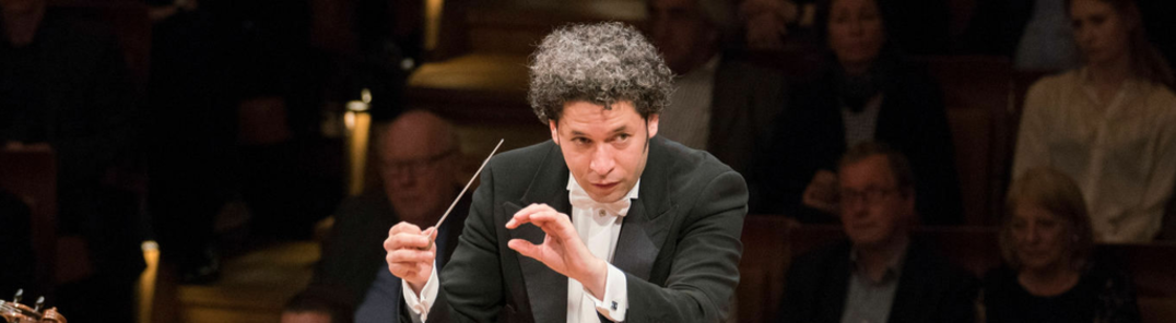 Rādīt visus lietotāja Gustavo Dudamel conducts Bernstein and Shostakovich fotoattēlus