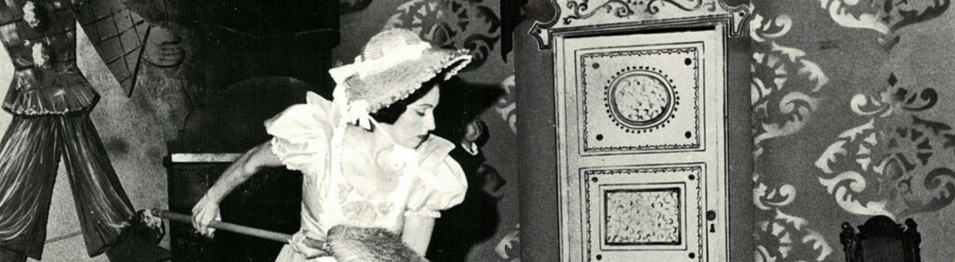Εμφάνιση όλων των φωτογραφιών του Die Hochzeit Der Jeannette - Die Nürnberger Puppe