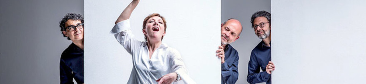 Monica Bacelli e Trio Metamorfosi 의 모든 사진 표시