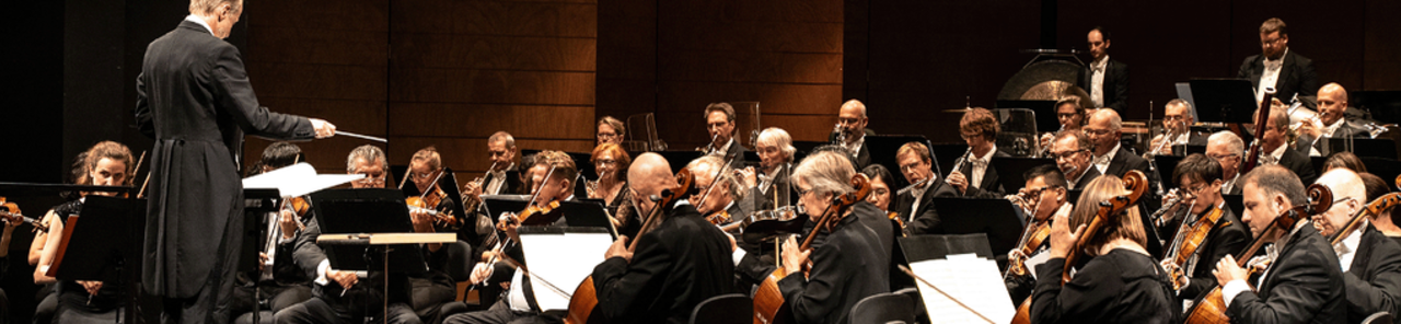 Pokaži vse fotografije osebe Adagio 7. Sinfoniekonzert
