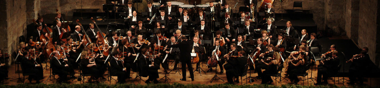 Zobraziť všetky fotky Valery Gergiev Conducts the Kirov Opera Orchestra