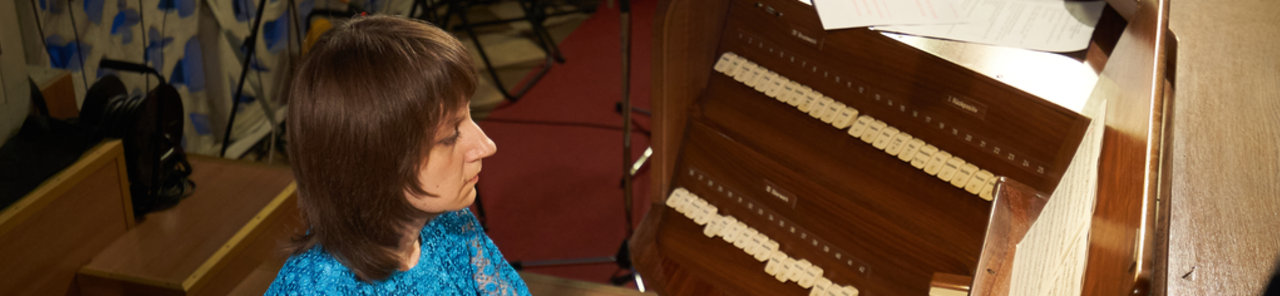 Näytä kaikki kuvat henkilöstä Summer evening at the Cathedral: Organ, Oboe, Voice