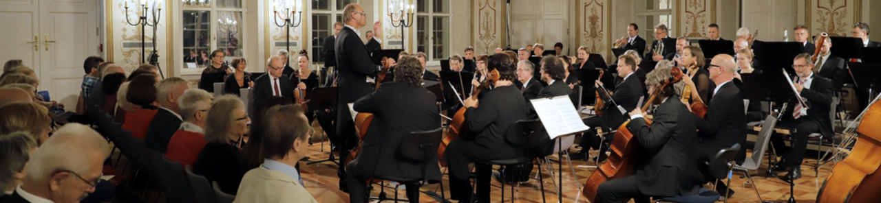 Uri r-ritratti kollha ta' Festkonzert Des Mdr-sinfonieorchesters