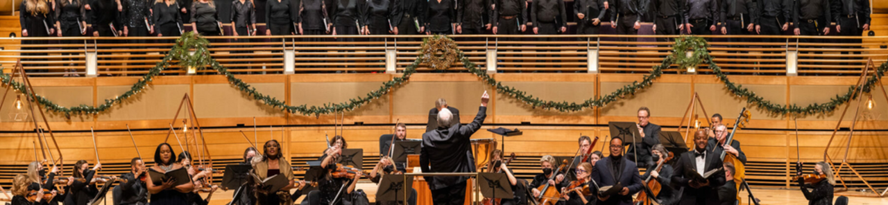 Show all photos of Handel’s Messiah with the NatPhil chorale