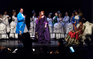 Allestimento tradizionale: La traviata Verdi