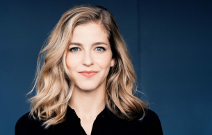 Karina Canellakis conducts Haydn and Bartók with Alisa Weilerstein: Cello Concerto No.1 in C major, Hob.VIIb:1 Haydn,FJ (+1 More)
