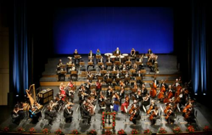 New Year's Concert: Galazios Dunavis: Romanian Rhapsody in A Major, op. 11 no. 1 Enescu (+6 More)