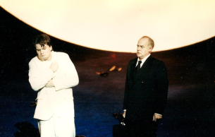 Pelléas (Anders Larsson) and Golaud (José van Damm) in Pelléas et Mélisande (Debussy) at La Monnaie 1999