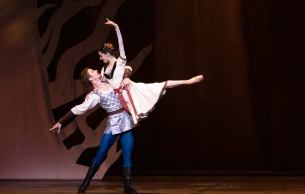 Biancaneve: Stagione 2023-24 / Balletti: Ballet Various