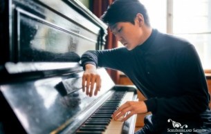 Piano recital Seong-Jin Cho: Menuet antique Ravel (+2 More)