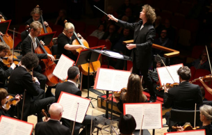 Leicester: Santtu conducts Beethoven and Sibelius: Helios Overture, Op. 17 Nielsen (+2 More)
