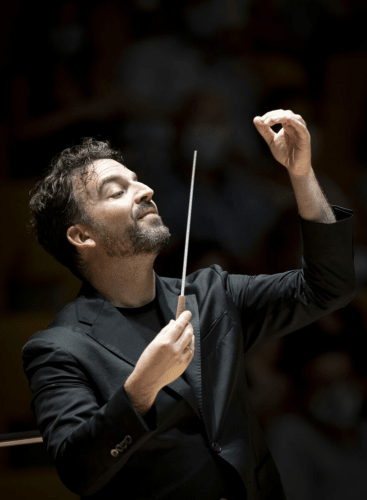 Open Rehearsal: James Gaffigan conducts Clyne, Mozart, and Mahler featuring Elena Villalón, soprano: Sound and Fury Clyne (+3 More)