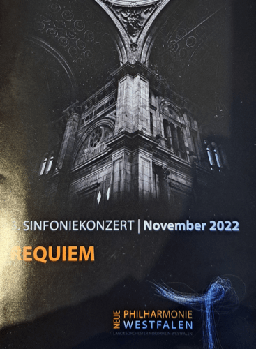 REQUIEM: Requiem, K. 626 Mozart (+1 Mehr)