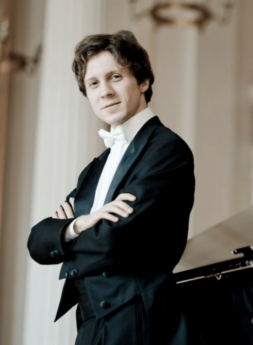 Rafał Blechacz speelt Chopins Pianoconcert nr. 2: Piano Concerto No. 2 in F Minor, op. 21 Chopin (+1 More)