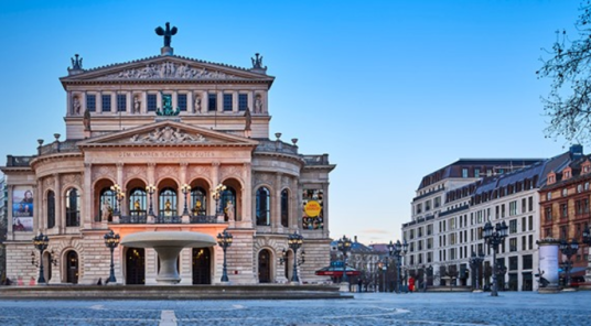 Uri r-ritratti kollha ta' Alte Oper Frankfurt