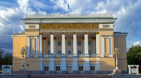 Taispeáin gach grianghraf de Kazakh National Opera and Ballet Theatre after Abay
