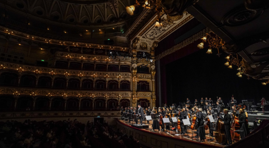 Zobraziť všetky fotky Orchestra del Teatro Petruzzelli di Bari