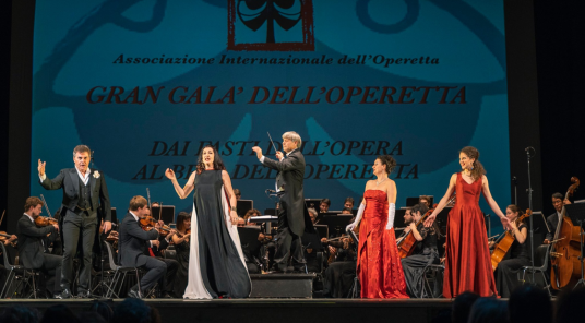 Rādīt visus lietotāja Festival Internazionale dell'Operetta fotoattēlus