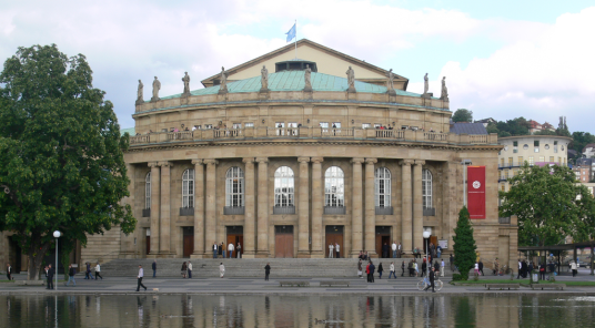 Alle Fotos von Staatsoper Stuttgart anzeigen