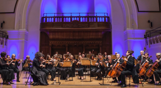 Erakutsi İngiliz Oda Orkestrası, Güher & Süher Pekinel -ren argazki guztiak