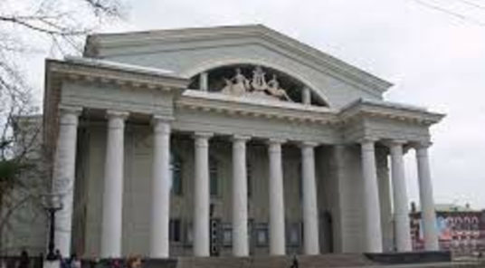 Toon alle foto's van Saratov Opera and Ballet Theater