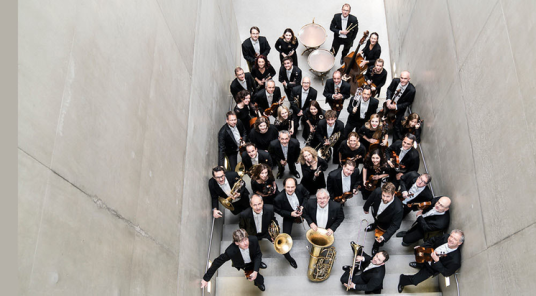 Uri r-ritratti kollha ta' Salzburg Mozarteum Orkestrası & Arabella Steinbacher