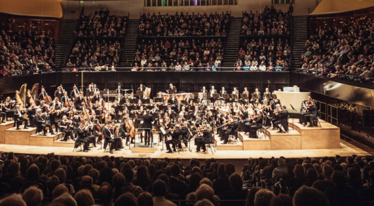 Показване на всички снимки на Orchestre National Bordeaux Aquitaine