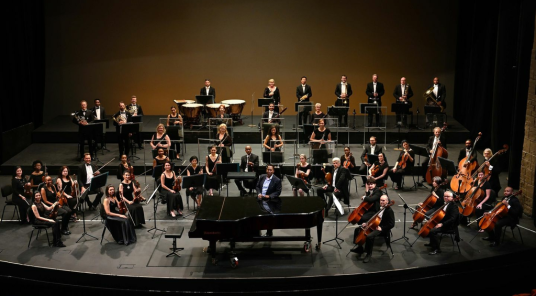Taispeáin gach grianghraf de KZN Philharmonic