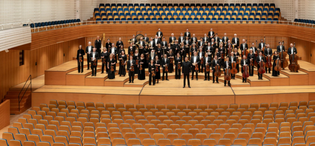 Taispeáin gach grianghraf de Luzerner Sinfonieorchester