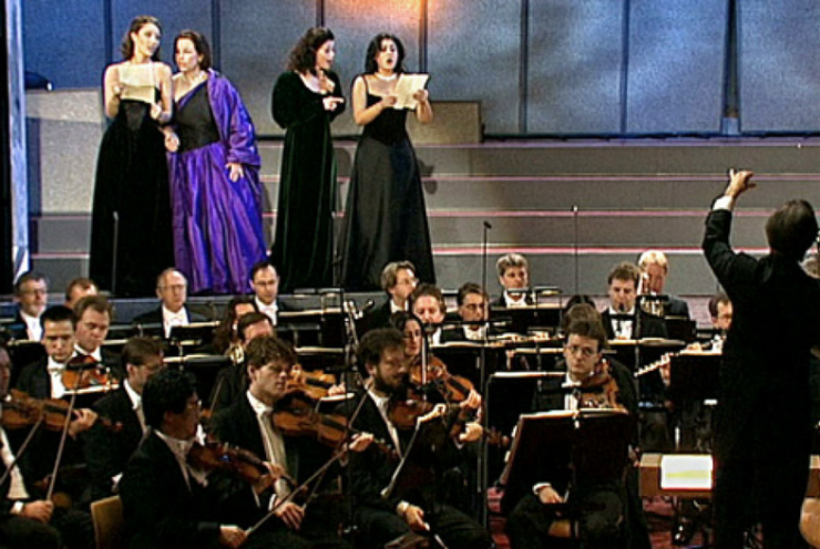 Claudio Abbado conducts a Verdi gala for the 2000 New Year’s Eve Concert: Concert Various