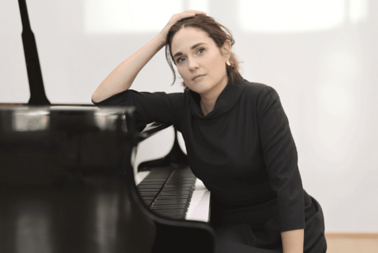 Porträt Anna Vinnitskaya · Piano Recital Herbst­konzert für Menschen mit besond­eren Bedürf­nissen