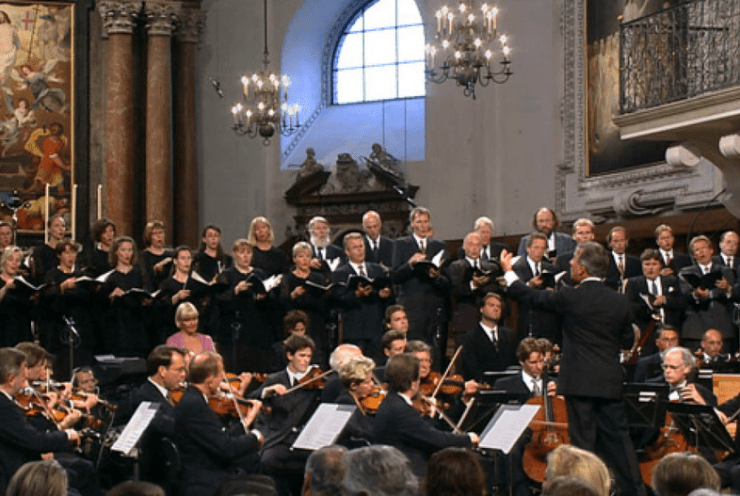 Claudio Abbado conducts Mozart’s Requiem at Memorial Concert for Herbert von Karajan: Concert Various