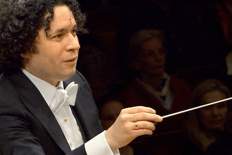 Gustavo Dudamel conducts Strauss and Barber: Concert Various