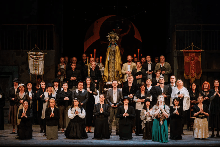 State Opera I Cavalleria rusticana: Ester Pavlů (Santuzza), State Opera Chorus – photo: Jan Hromádko