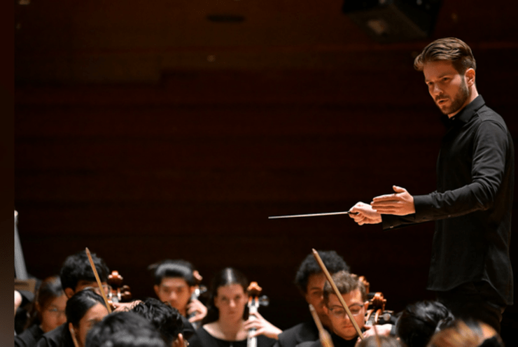 Jacob Niemann, conducting
