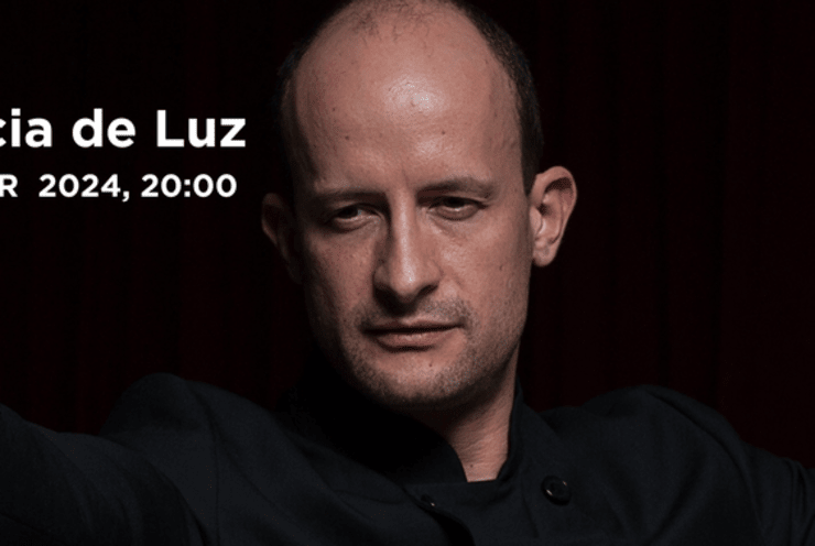 Esencia de Luz: Luz, Amor y Éxtasis, concierto para guitarra y orquesta Vega, L. (+3 More)