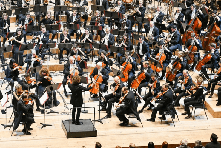Sibelius Strawinsky: Symphony No. 7 in C Major, op. 105 Sibelius (+1 More)
